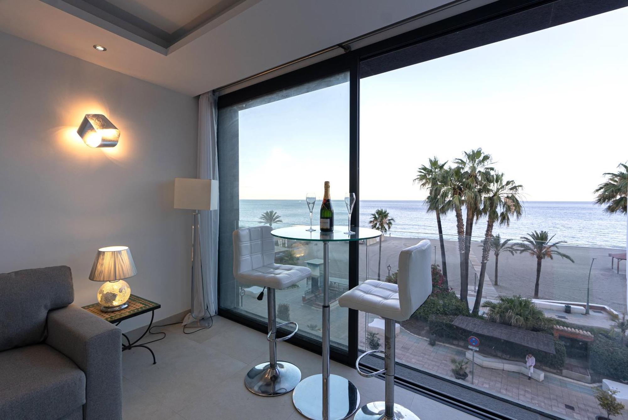 La Viu Apartment เอสเตโปนา ภายนอก รูปภาพ